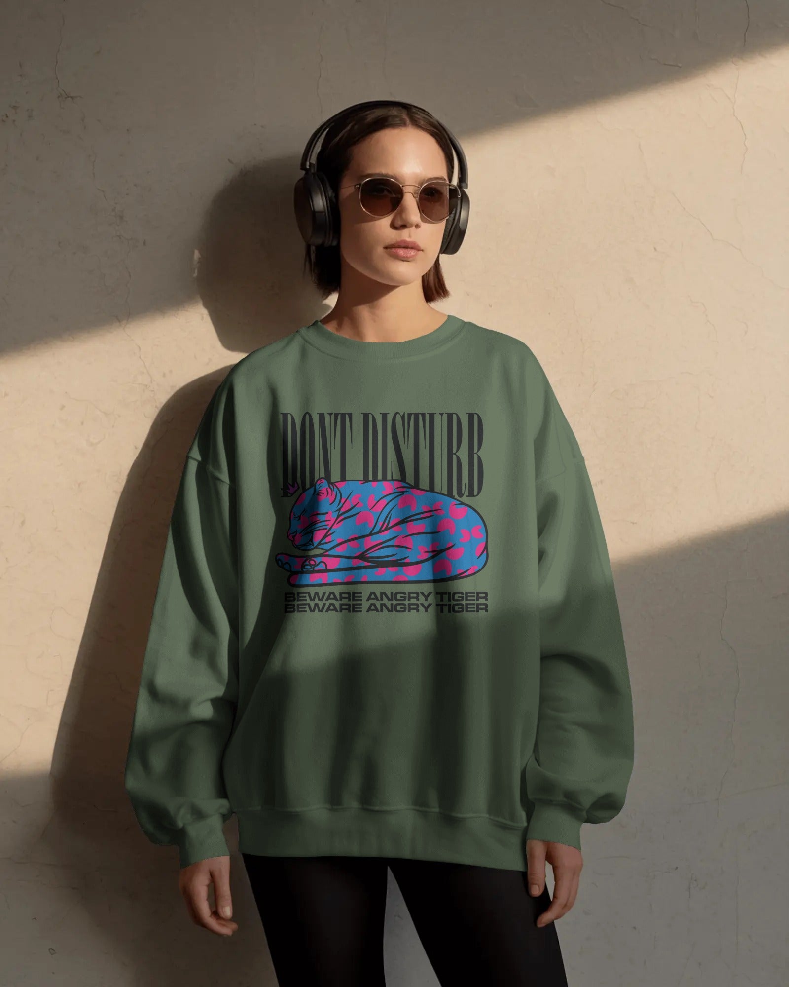 Myras  Premium SLEEPING TIGER Sweatshirt.